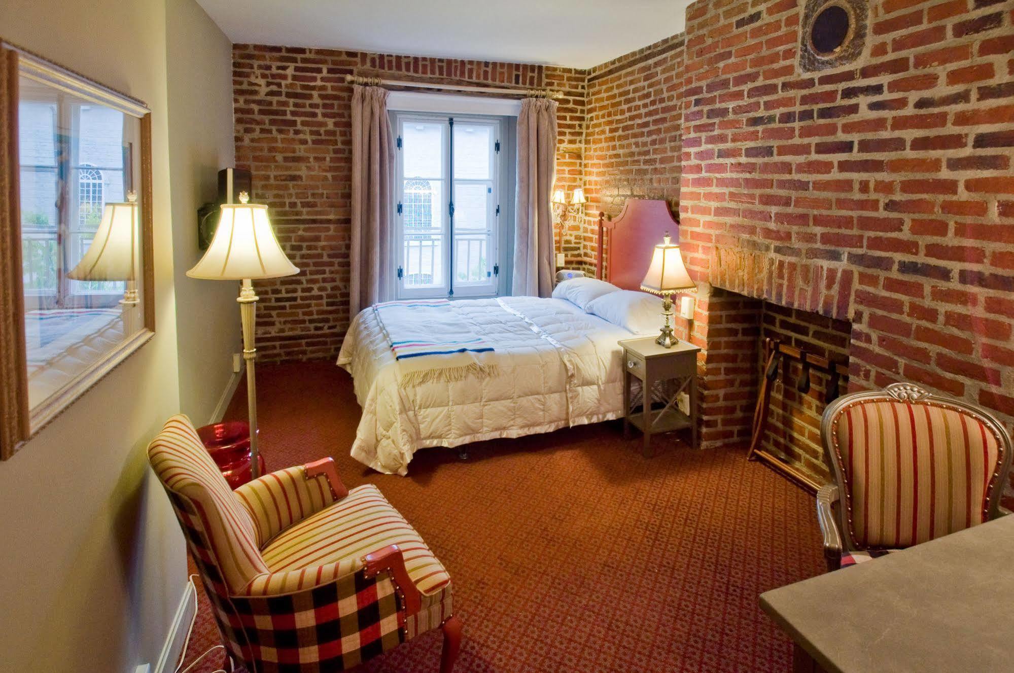 Auberge Place D'Armes Quebec City Exterior photo